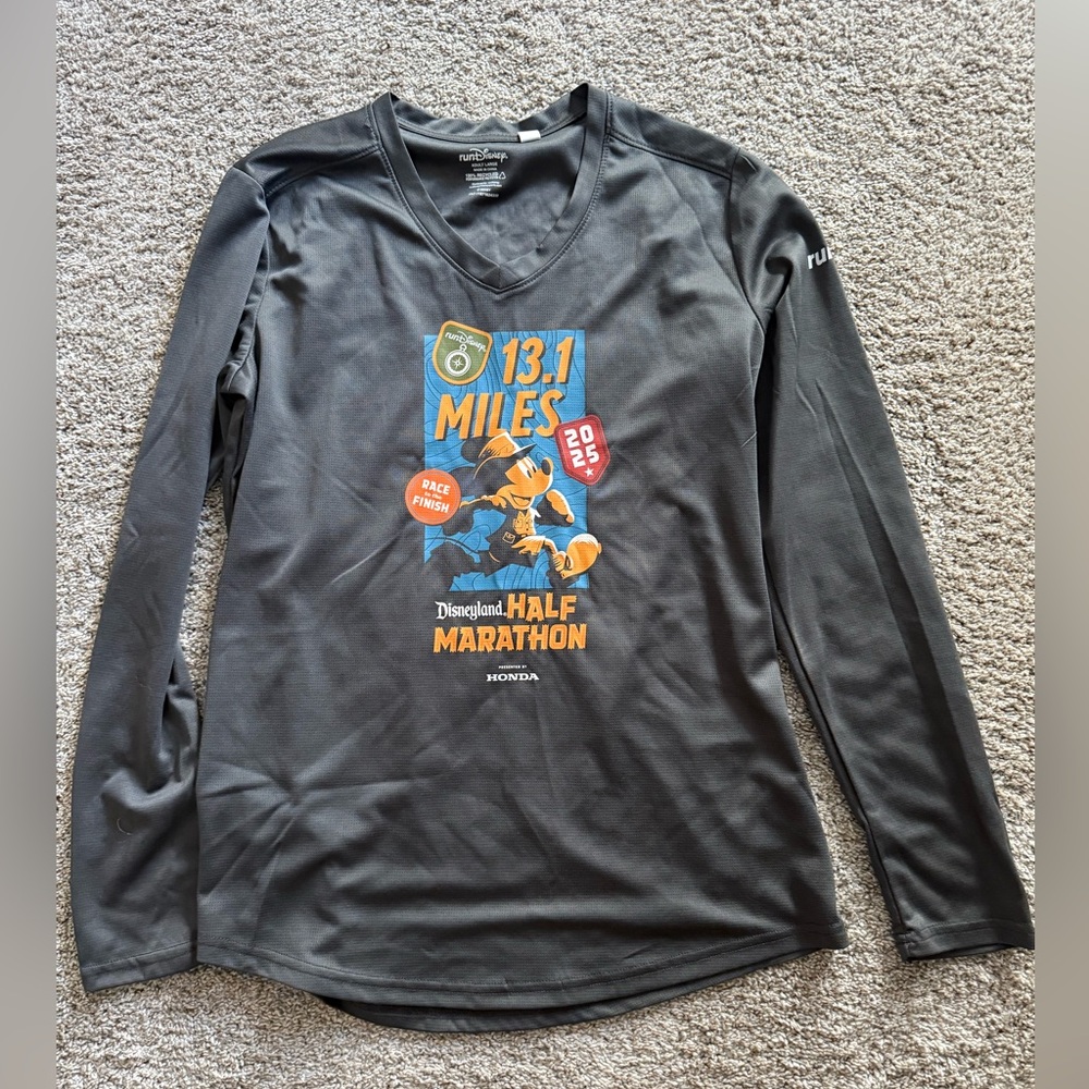 RunDisney Disneyland Half Marathon 2025 Shirt, Size L